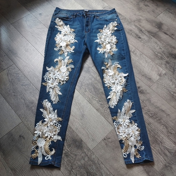 Venus Women's Floral And Pearl Embellished Skinny Jeans Size 16 - Picture 14 of 14